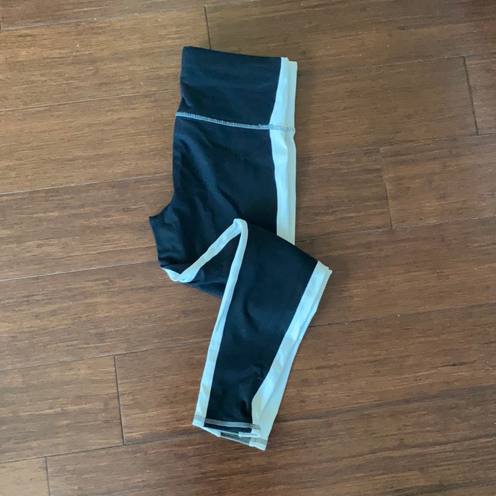 Hard tail yoga pants